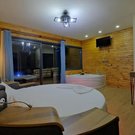 Wonder House 2 *